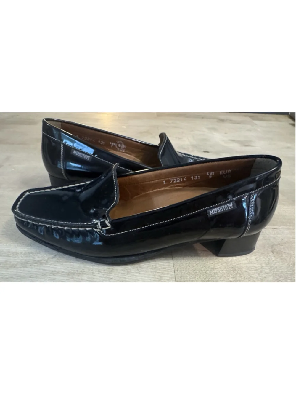 Mephisto black Patent leather Neda Shiny penny loafers Women's sz 7